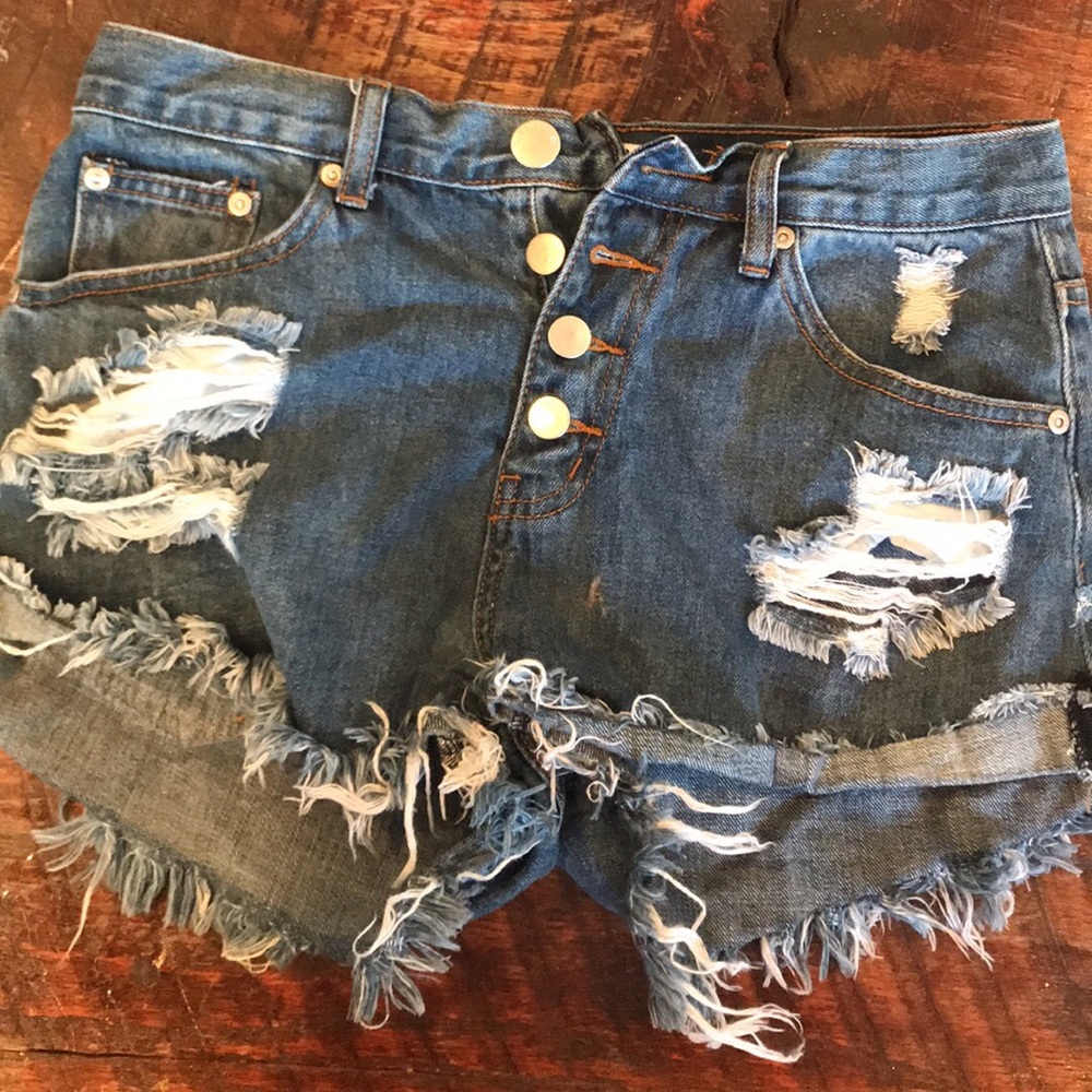 Glamorous blue jean shorts